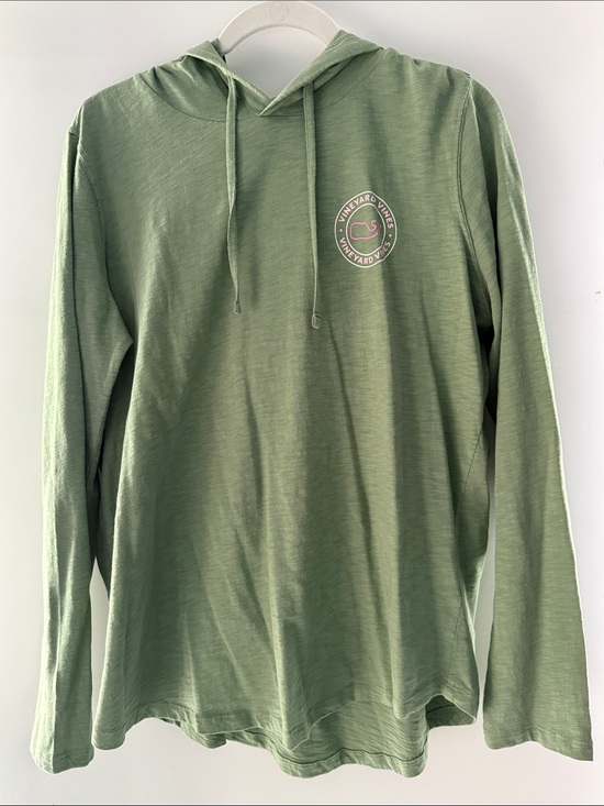 Vineyard Vines Tops - NWT- Vineyard Vines Lightweight Hooded Long Sleeve Tee - Light Sage